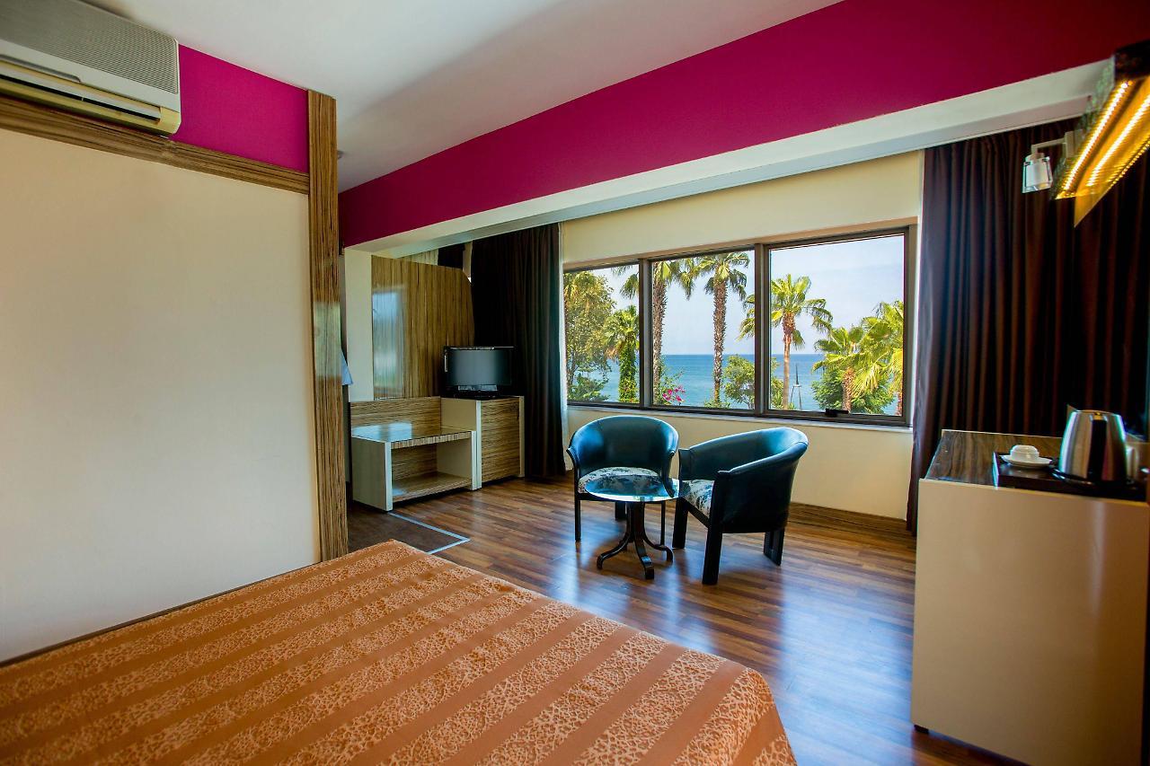 Fame Residence Kemer & Spa Exterior photo